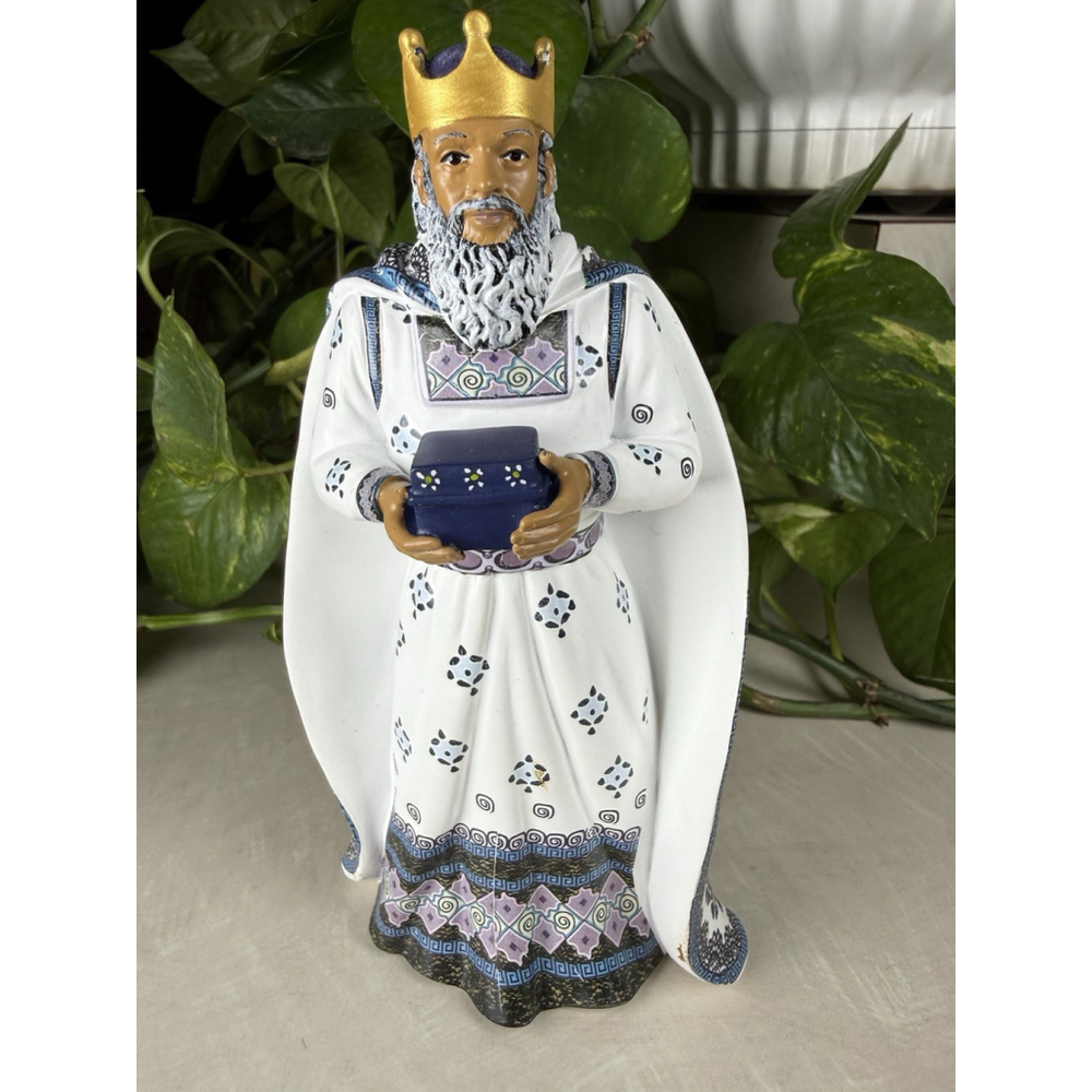 Hawthorne Village The Silent Night Nativity Collection King Casper 2011